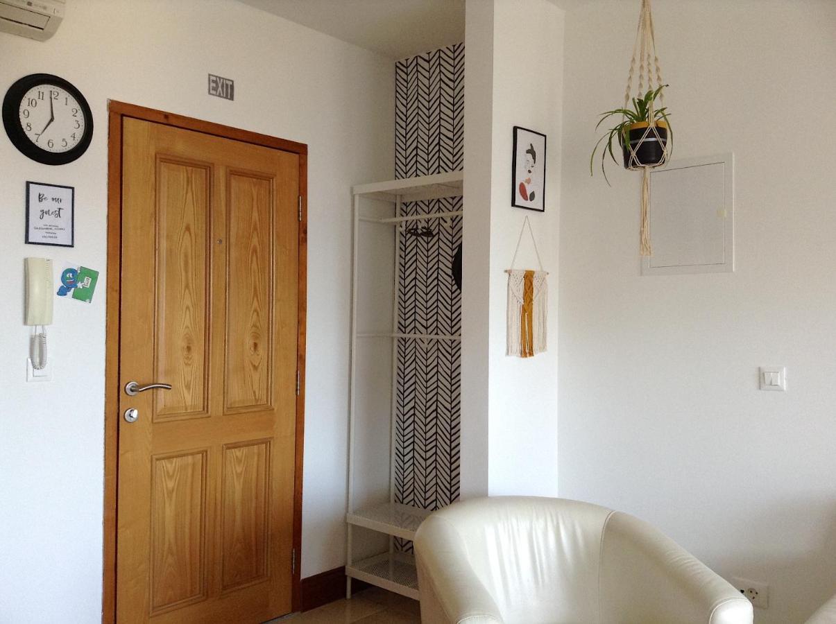 Seaesta Apartment Pool And Beach 슬라티네 외부 사진